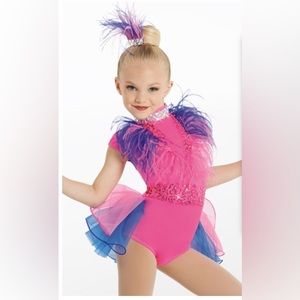 Youth large dance costume with head piece.